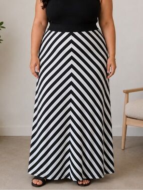 Faded Glory Womens Black White Chevron Maxi Skirt Boho Chic Summer Flowy Skirt